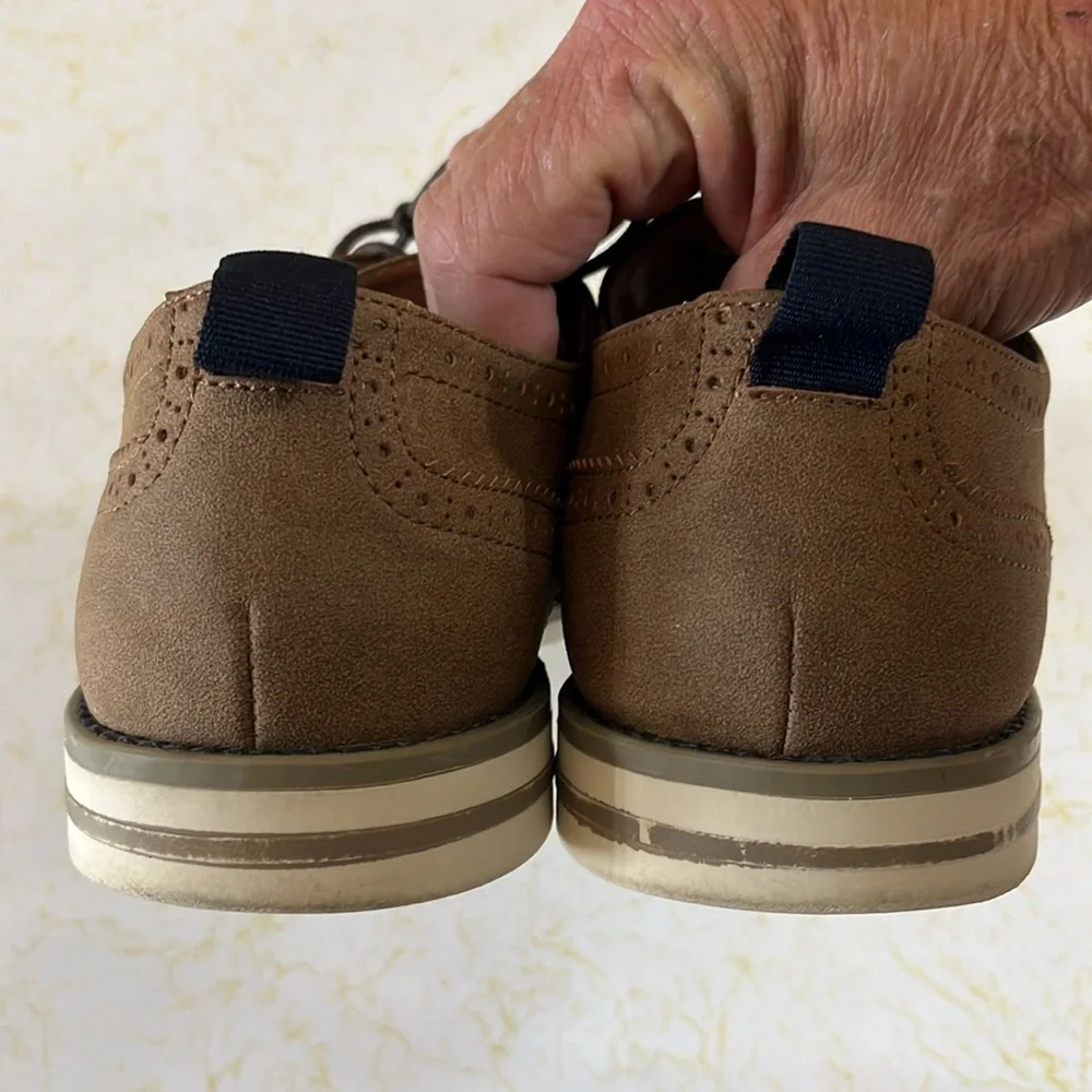 Steve Madden Oxford Casual Tan Shoe Slight Use US Size 12M